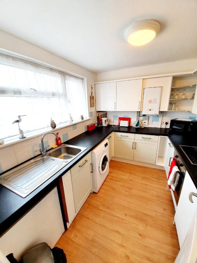 Rayleigh Town Centre 2 Bedroom Apartment Eksteriør billede